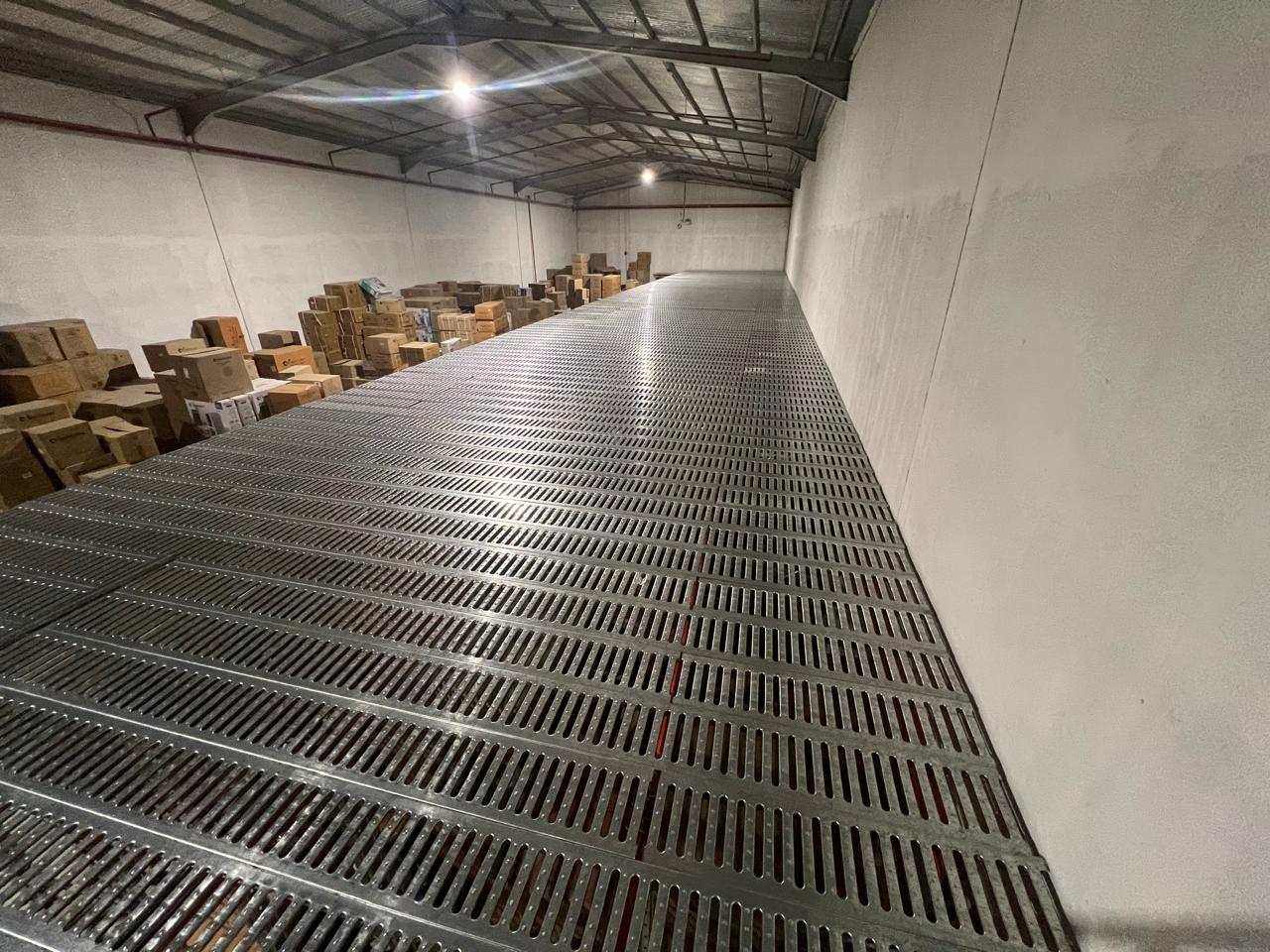 مشروع رفوف كروم